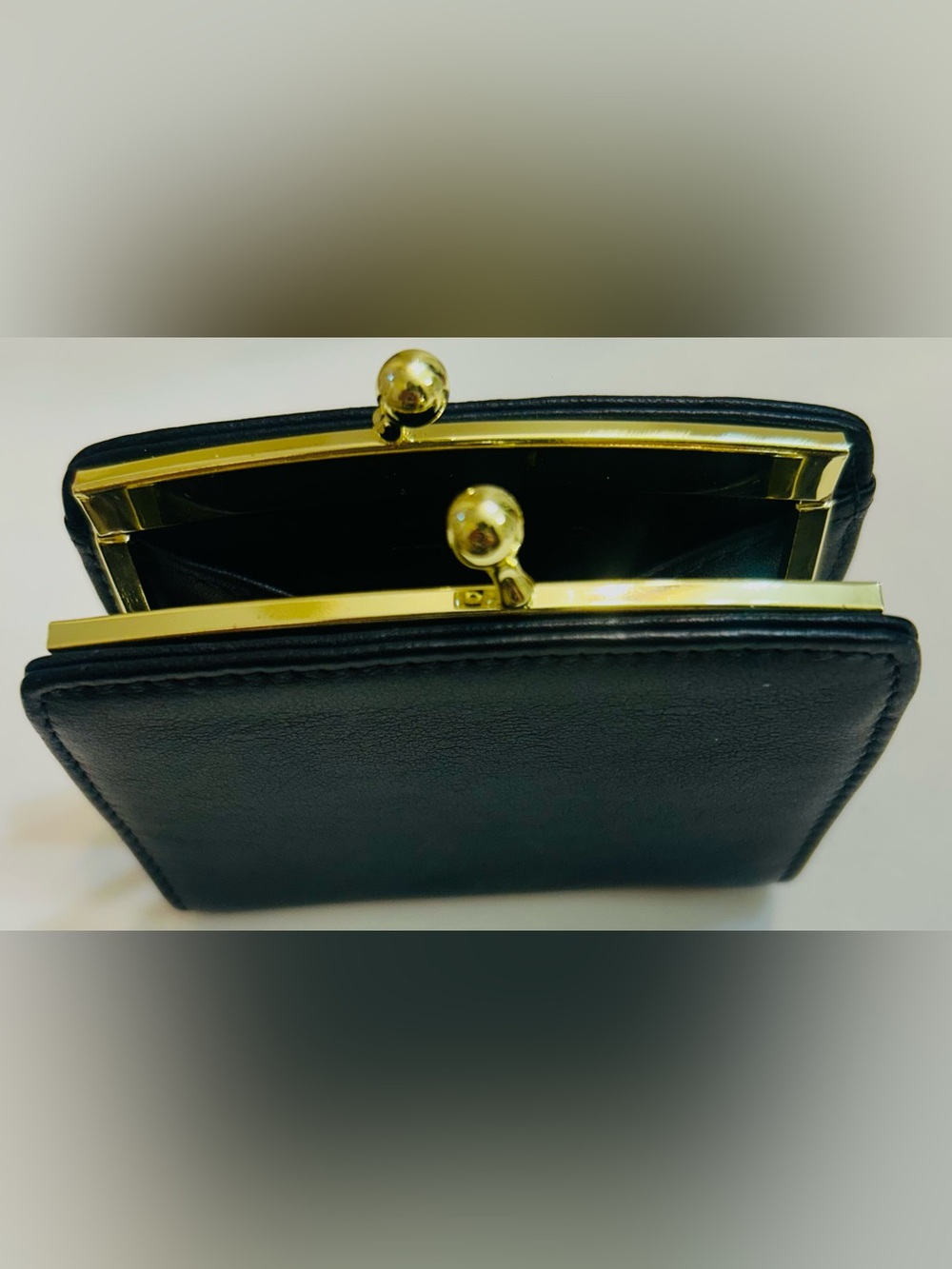 Vtg Mint COACH Black Leather Kiss-Lock Jewelry/ Coin Purse